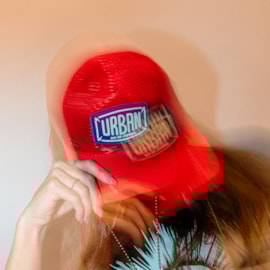 Boné Urban Red Mesh Trucker