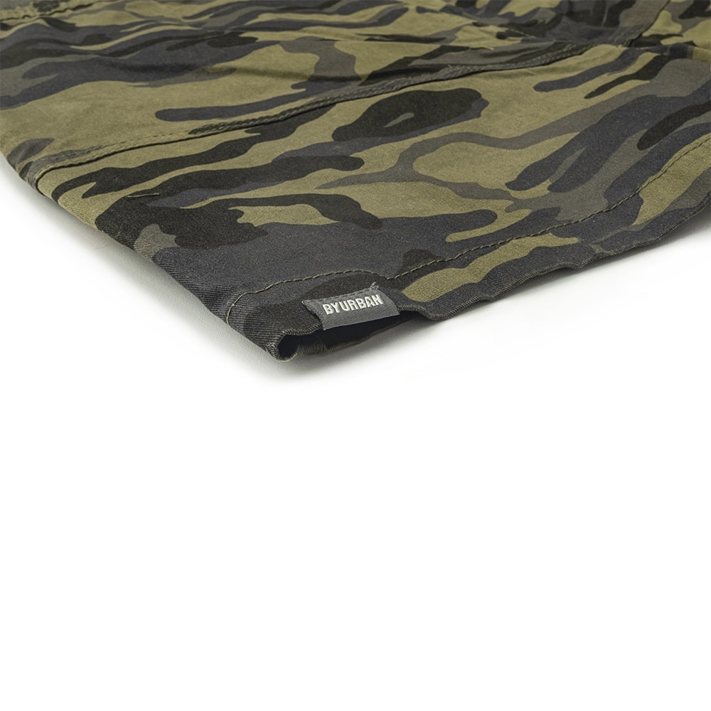 Short ByUrban Camo